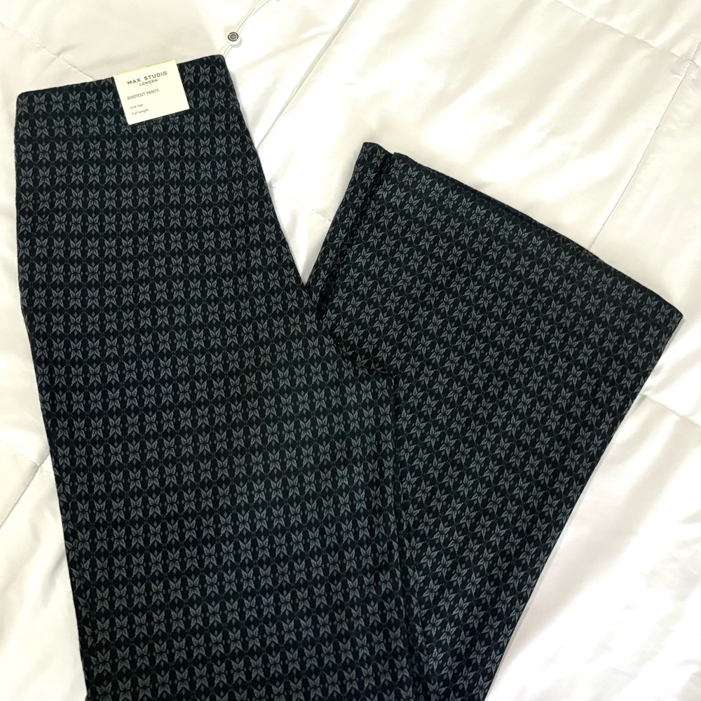 Women's Printed Ponte Bootleg Pant - Picture 3 of 10